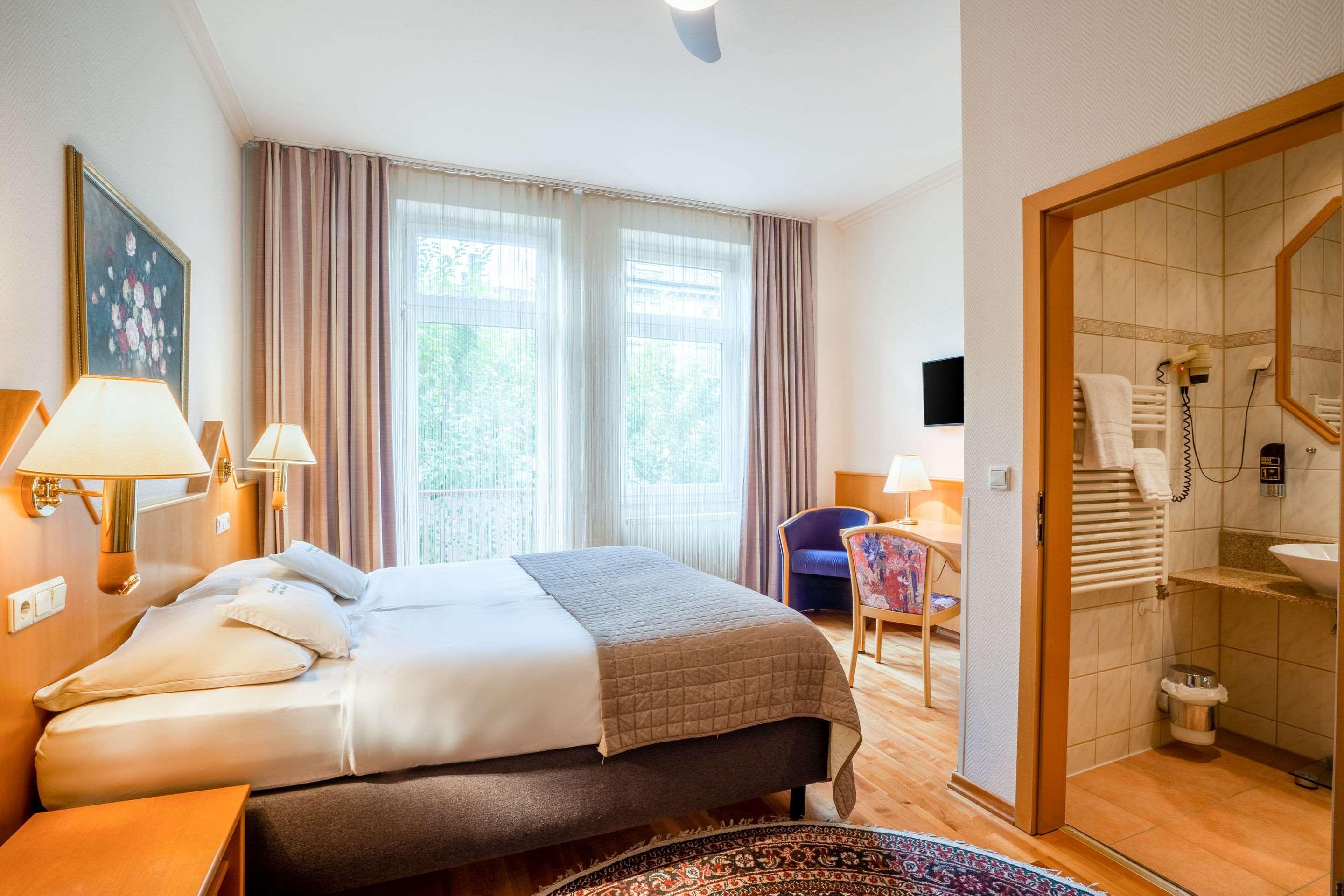 Komfort Hotel Am Kurpark Bad Homburg vor der Hoehe Luaran gambar