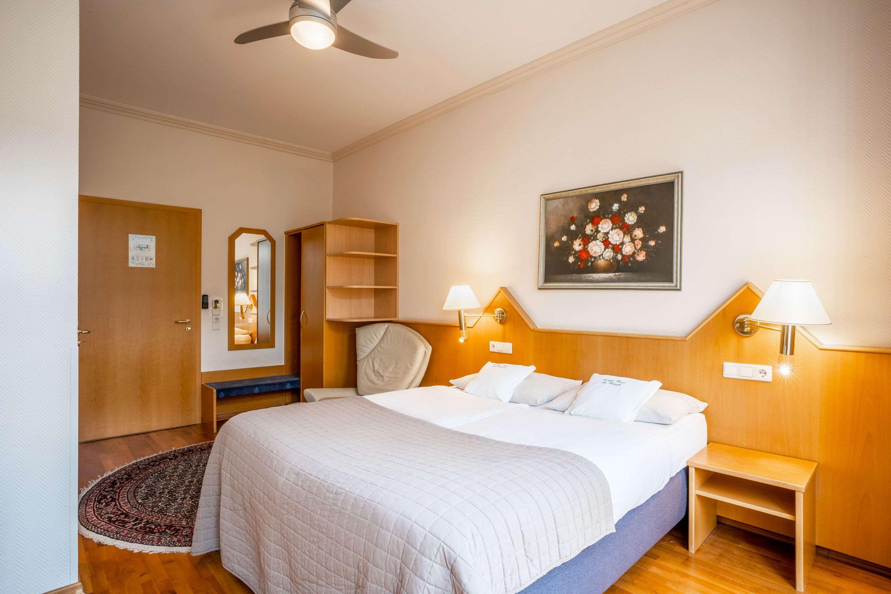 Komfort Hotel Am Kurpark Bad Homburg vor der Hoehe Luaran gambar